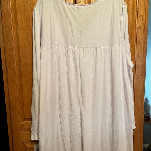 Women’s Long Night Gown NWT Color is Lilac - Picture 7 of 8